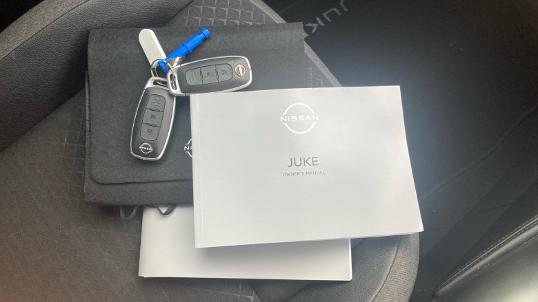 Nissan Juke 1.0 DiG-T N-Connecta 5dr Petrol Hatchback